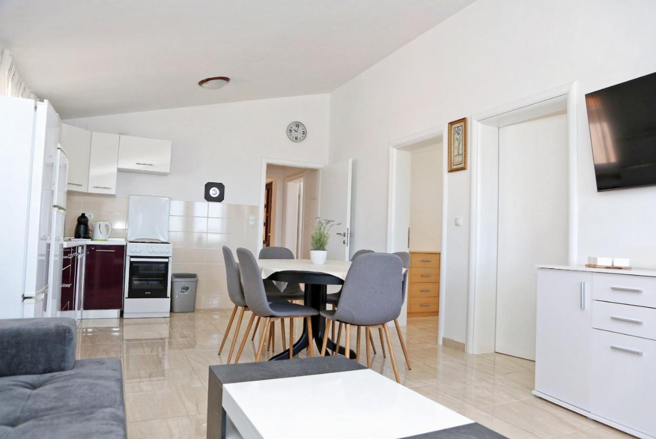 Apartmani Cili Miletici Eksteriør bilde